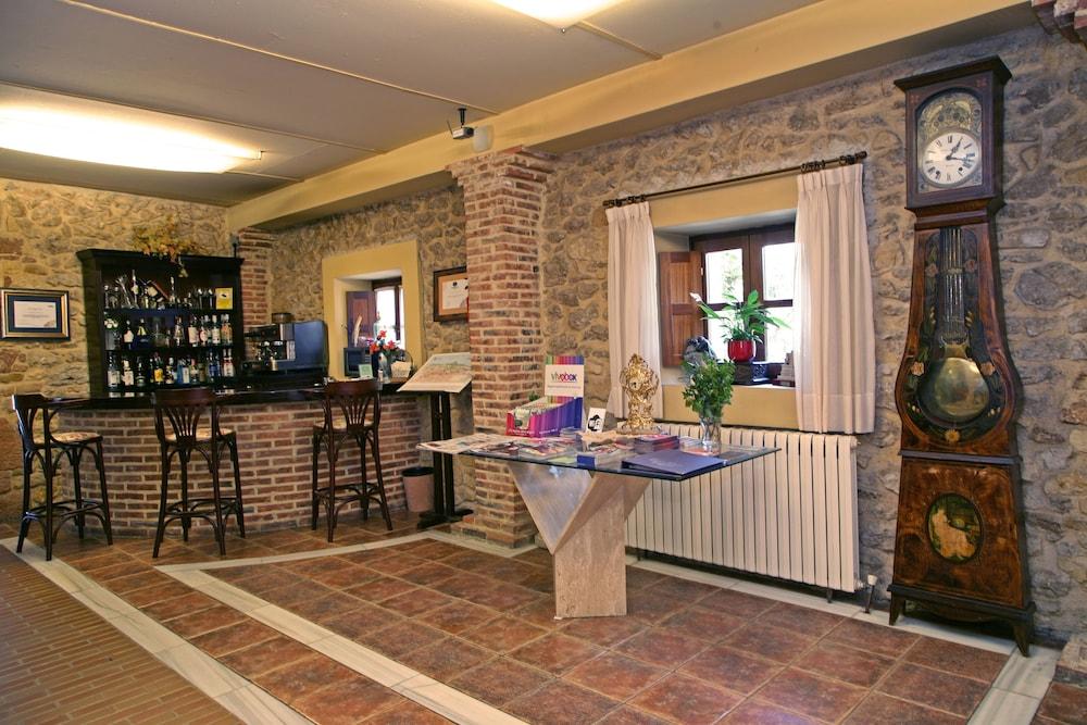 Hotel Palacio De La Vinona Oviedo Kültér fotó