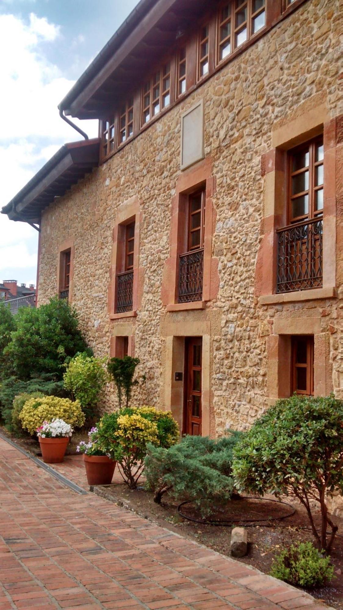 Hotel Palacio De La Vinona Oviedo Kültér fotó