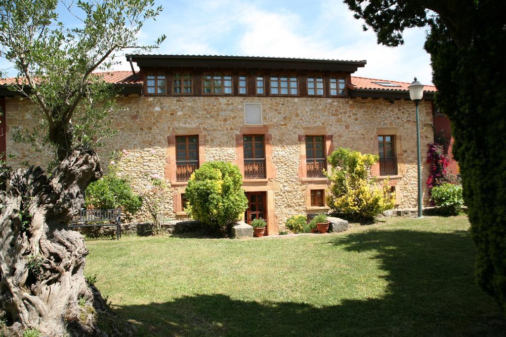 Hotel Palacio De La Vinona Oviedo Kültér fotó