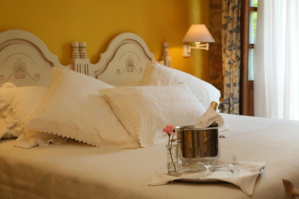 Hotel Palacio De La Vinona Oviedo Kültér fotó