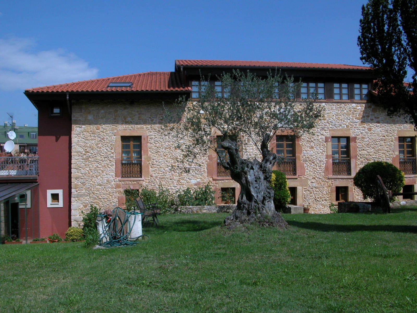 Hotel Palacio De La Vinona Oviedo Kültér fotó