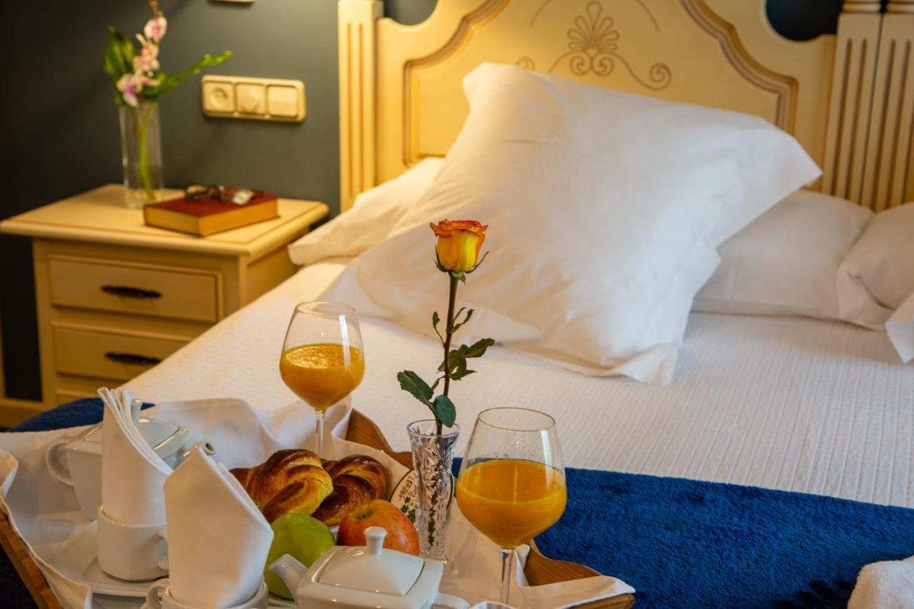 Hotel Palacio De La Vinona Oviedo Kültér fotó